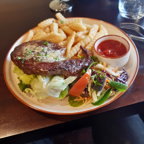 Main Street Cafe & Restaurant - Hospitality and gastronomy