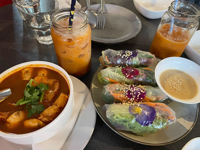 Mama Ree Thai Street Food - Hospitality and gastronomy