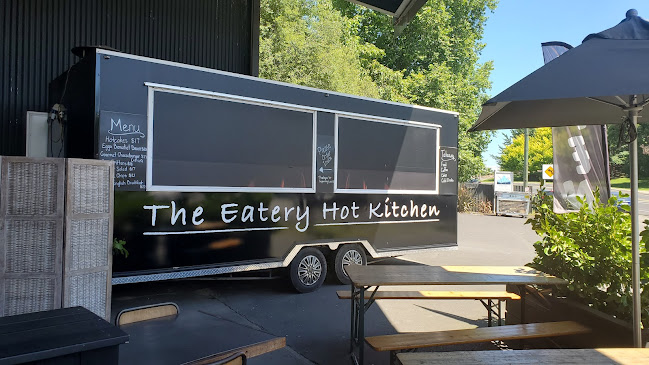 Comments and reviews of Fox & Co