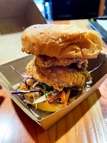 Comments and reviews of Empire Chicken Riverside Market