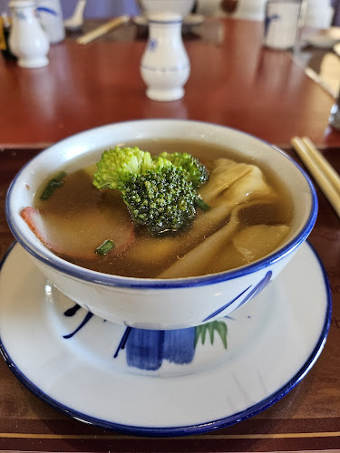 Moon's Chinese Restaurant & Takeaways Phone number