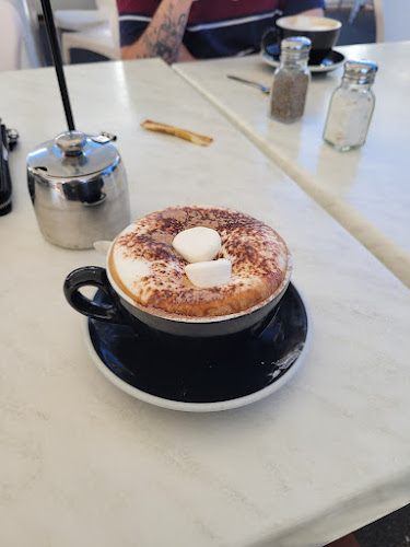 Riverside Cafe - Hospitality and gastronomy