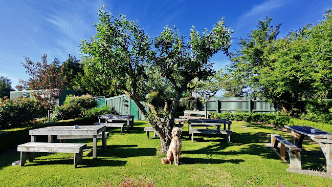 Kissing Gate Cafe - Middlemarch