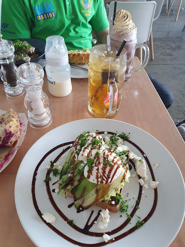 Little Oak Cafe and Bakery - Hospitality and gastronomy