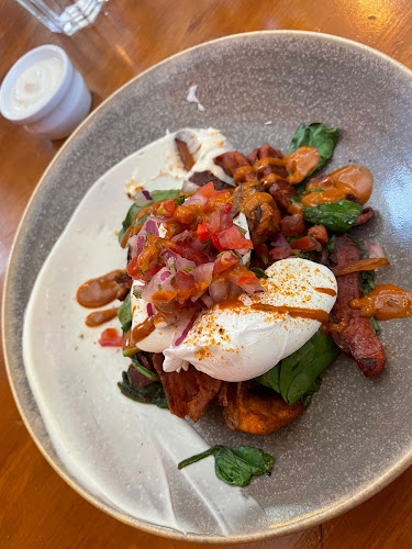 Comments and reviews of Hustl. Cafe