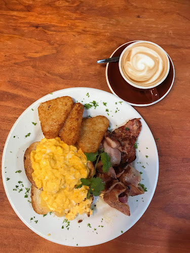 The Sponge Kitchen - Levin