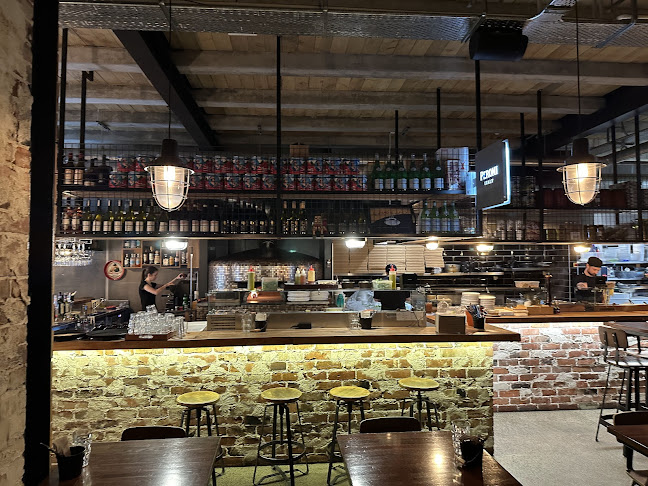 Comentarii opinii despre Alessandro's Pizzeria e Pasta Napoletana