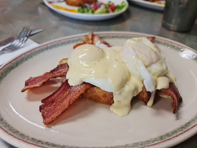 Central Cafe Phone number