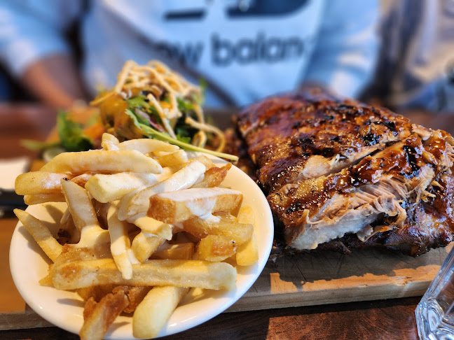 Reviews of Shani's Family Eatery and Bar in Napier - Hospitality and gastronomy