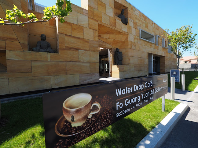 Water Drop Vegetarian Cafe - Hospitality and gastronomy