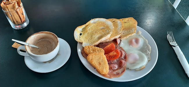 Reviews of Pink Pig Cafe in Maramarua - Hospitality and gastronomy