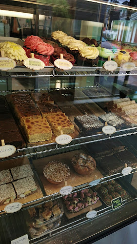 Alyx's Sweet Bakery - Hospitality and gastronomy