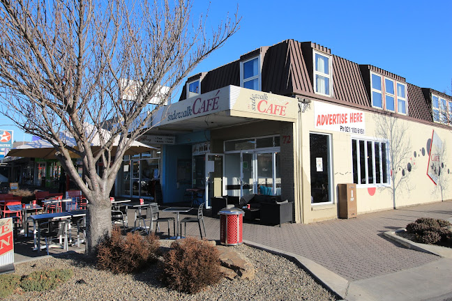 Opinii despre The Side Walk Cafe în Alexandra - Hospitality and gastronomy