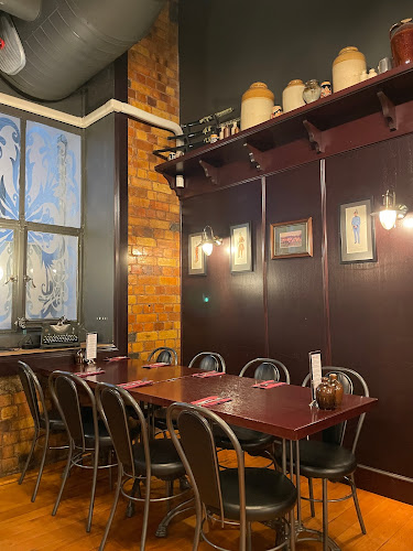 Tony's Original Steak & Seafood Restaurant - Hospitality and gastronomy