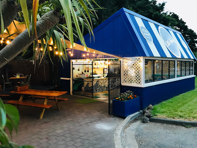 Roadrunner Tavern - Hospitality and gastronomy