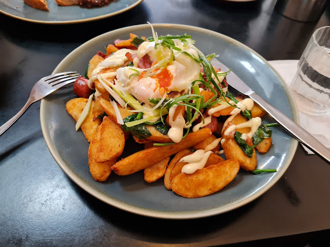 Ruby's Cafe - Hospitality and gastronomy