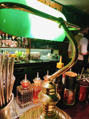 Comentarii opinii despre Hawthorn Lounge