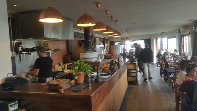 Comentarii opinii despre Manhattan Bar + Eatery