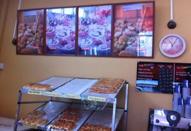 Gold Star Bakery & Lunch Bar - Hospitality and gastronomy