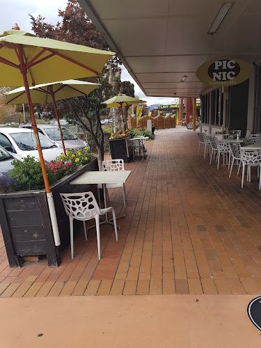 Picnic Cafe Rotorua Phone number