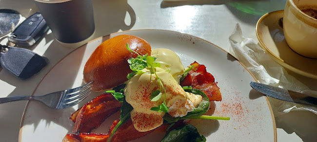 Kreem Cafe Harris Road