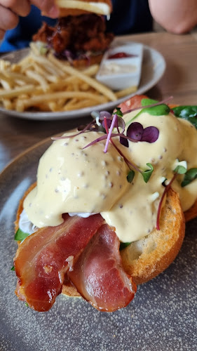 Comentarii opinii despre Journal Cafe