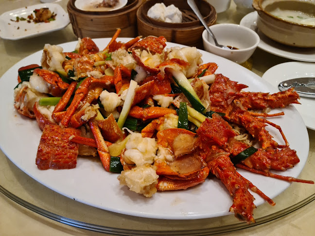 Hees Garden Seafood Restaurant