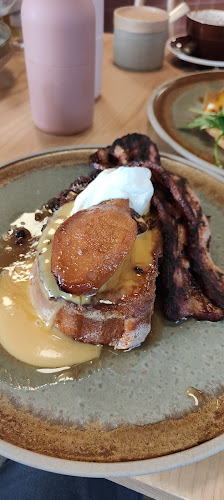 Comentarii opinii despre August Eatery