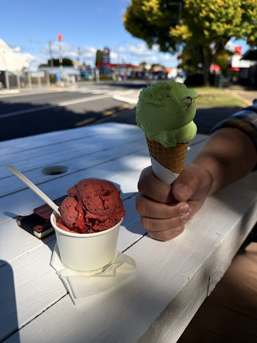 Opinii despre One Road Ice Cream Company în Tīrau - Hospitality and gastronomy