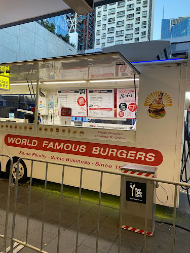 Comments and reviews of The White Lady