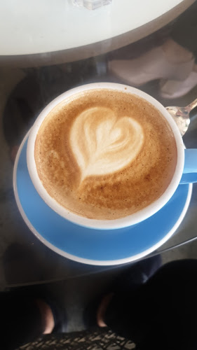 Opinii despre Sierra Coffee Beachlands în Beachlands - Hospitality and gastronomy