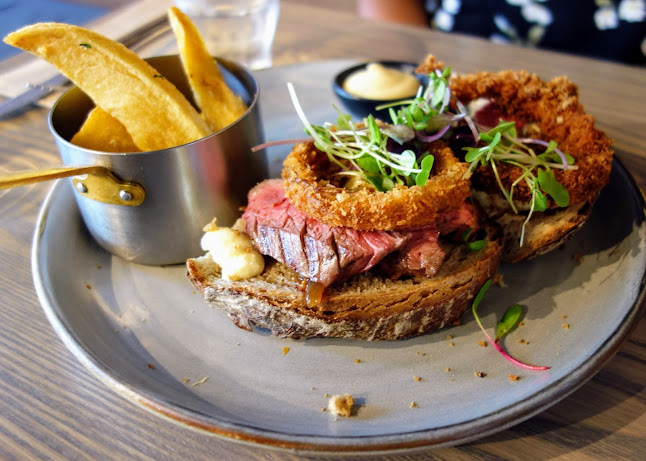 Comentarii opinii despre YUN