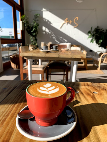 Ally & Sid - Hospitality and gastronomy