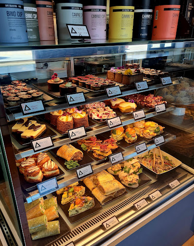 Comentarii opinii despre Triangle Espresso