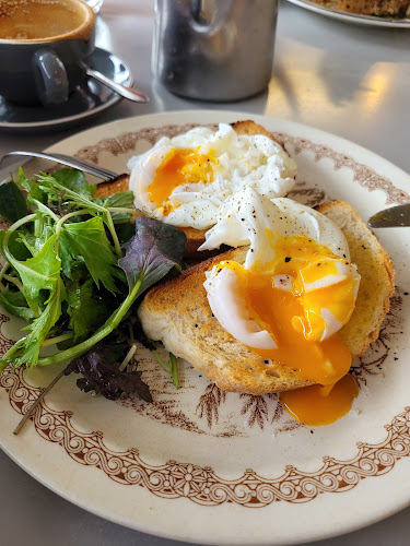 Cake & Kitchen - Upper Hutt