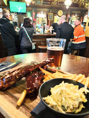 Pog Mahones Irish Pub & Restaurant - Hospitality and gastronomy