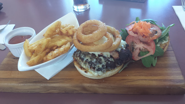 Mad Toms - Hospitality and gastronomy