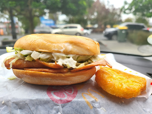 McDonald's New Lynn - Hospitality and gastronomy