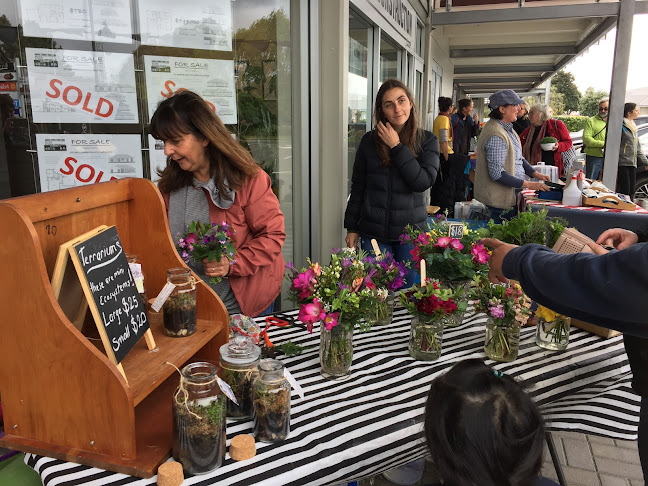 Opinii despre Summer hill Farmers Market Aokautere în Palmerston North - Hospitality and gastronomy