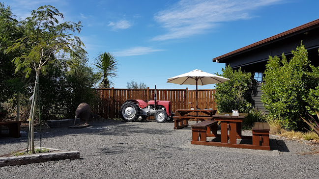 2861 State Highway 1, Sanson 4479, New Zealand