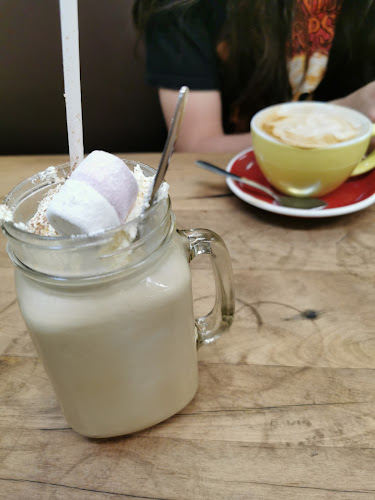 Comentarii opinii despre The Blue Belle Cafe