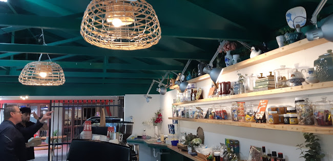 Roadrunner Tavern - Opua