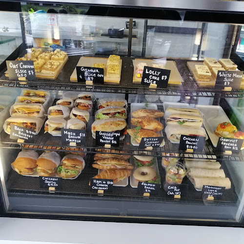 Omaha Beach Café Open Times