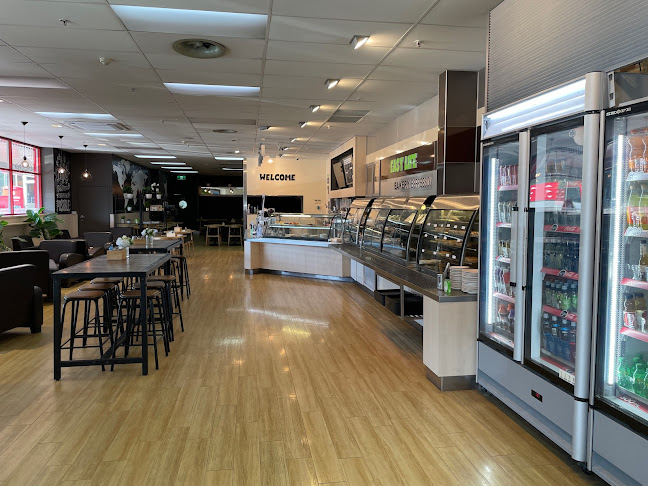 Comentarii opinii despre Easy Life