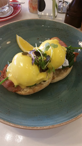 Comments and reviews of Cafe Hibiscus