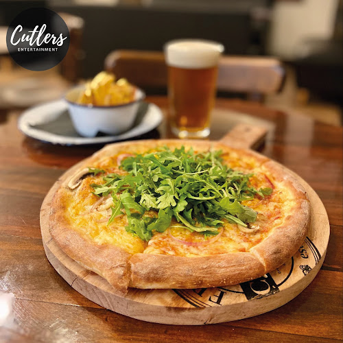 Opinii despre Cutlers Entertainment în Lower Hutt - Hospitality and gastronomy