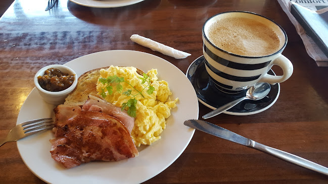 Reviews of The Broadway Tearooms & Bakery in Reefton - Hospitality and gastronomy