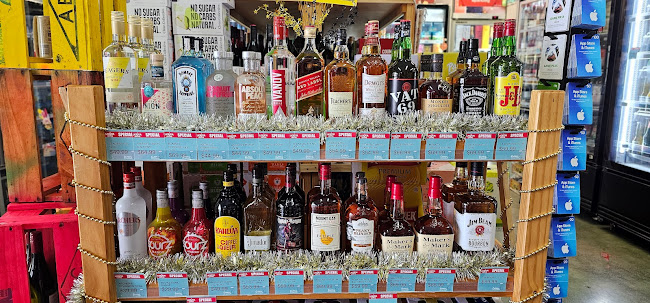 Opinii despre Silverdale Liquor Centre în Silverdale - Hospitality and gastronomy