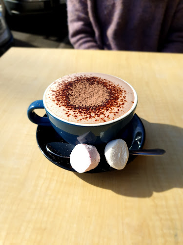 Eat Cafe - Hospitality and gastronomy