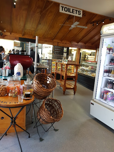 Wild Oats Bakery/Deli/Cafe - Hospitality and gastronomy